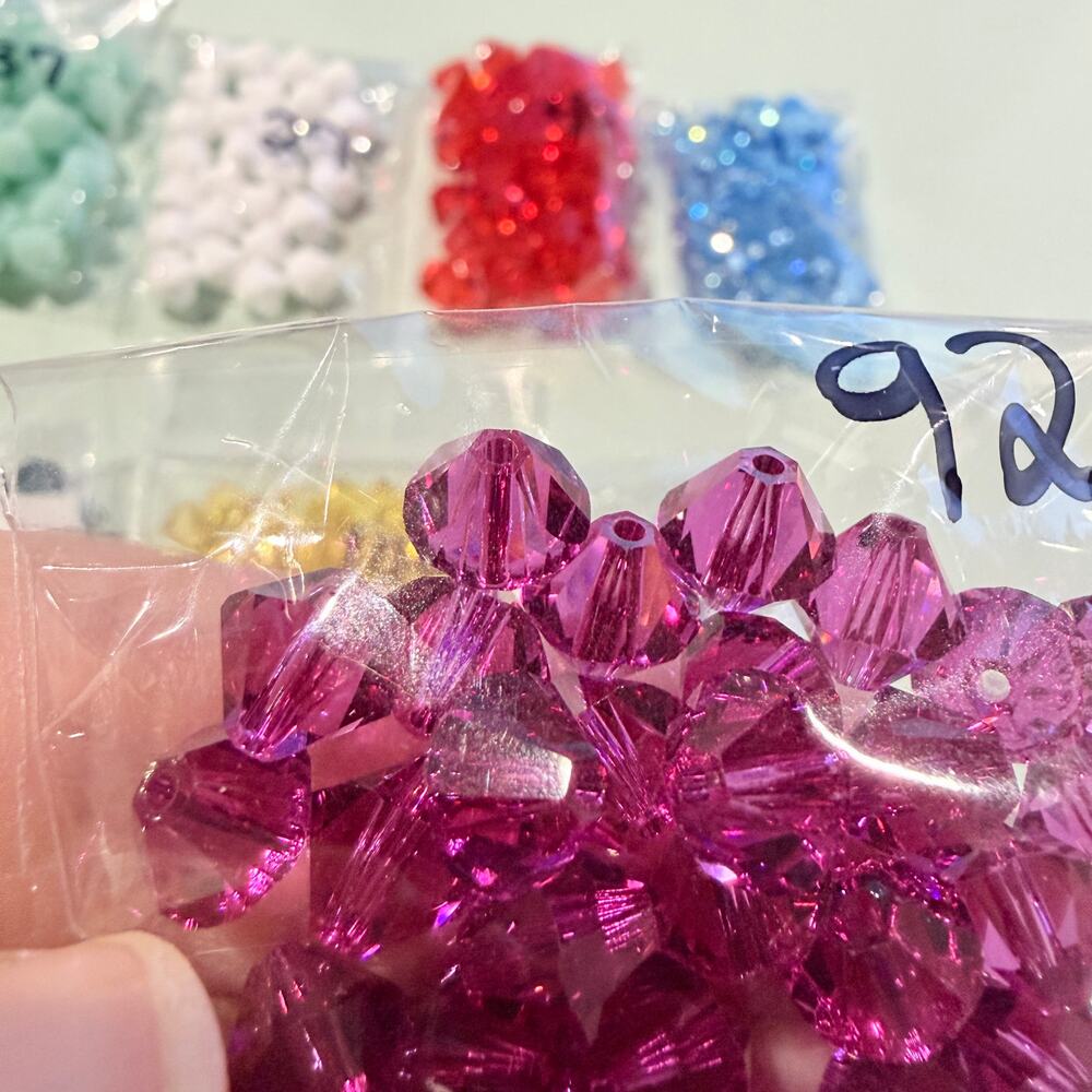 540 pcs, Genuine Swarovski Crystal Jewelry Beads, 6mm 8mm Bicone, Round - Picture 6 of 6